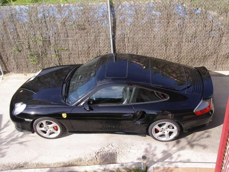 Puliendo un Porsche 911 Turbo