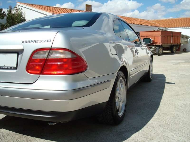 Fotografía de Detallado interior y exterior Mercedes CLK320: detailing completo mercedes clk320 42