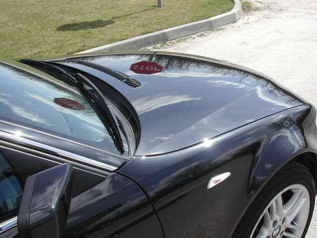 Fotografía de Detallado interior y exterior de BMW 330xi: detallado bmw 330xi 12