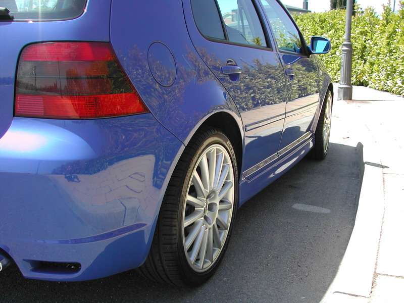 Fotografía de Detallado interior y exterior de WV Golf IV: detallado completo vw golf iv 42
