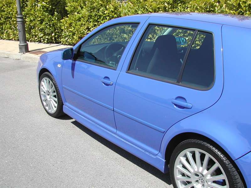 Fotografía de Detallado interior y exterior de WV Golf IV: detallado completo vw golf iv 53