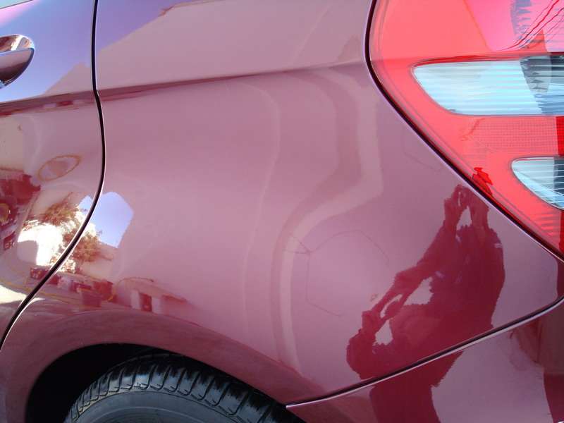 Fotografía de Lavando y eliminando un arañazo a un Mercedes Clase A nuevo: detallado exterior mercedes clase a 14