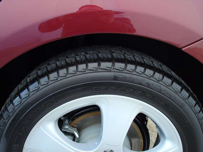 Fotografía de Lavando y eliminando un arañazo a un Mercedes Clase A nuevo: detallado exterior mercedes clase a 27