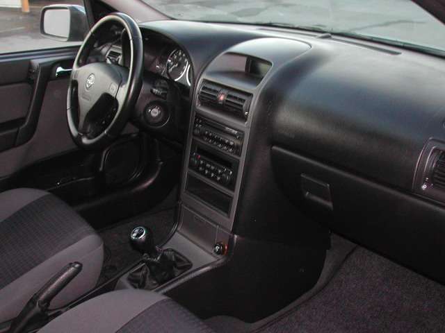 Fotografía de Limpieza interior y protección exterior de Opel Astra: detallado interior open astra 15