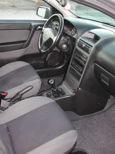 Fotografía de Limpieza interior y protección exterior de Opel Astra: detallado interior open astra 17