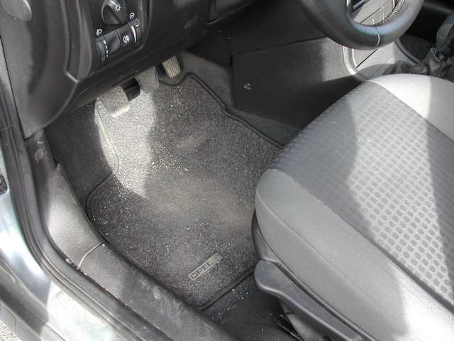 Fotografía de Limpieza interior y protección exterior de Opel Astra: detallado interior open astra 5