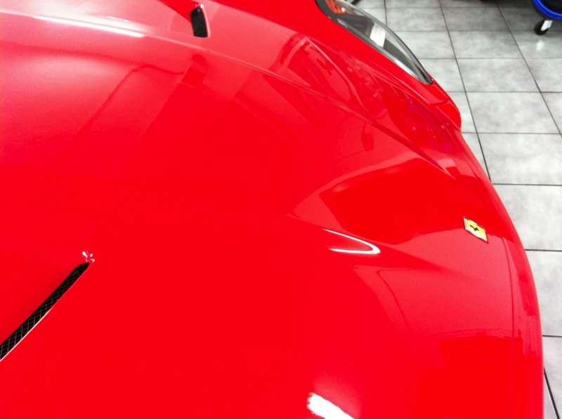 Fotografía de Lavando y potenciando el brillo de un Ferrari 599 GTB: ferrari 599 gtb abrillantado 5