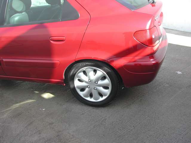 Fotografía de Lavado y encerado Citroën Xsara: lavado y encerado citroen xsara 14