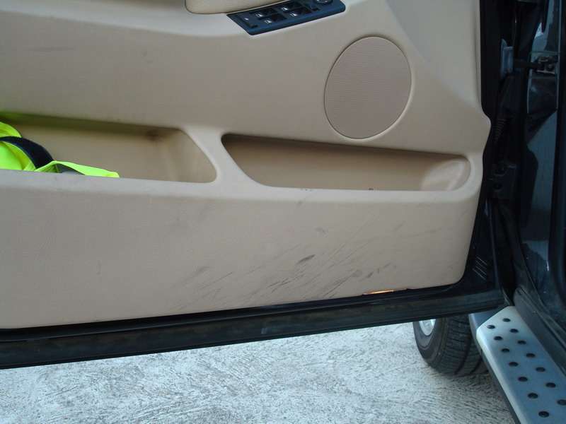 Fotografía de Limpieza de tapicería y tratamiento de cuero a un BMW X5: limpieza interior bmw x5 3