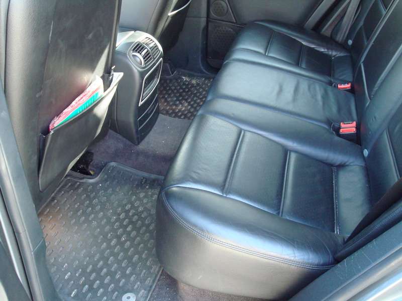 Fotografía de Limpieza de tapicería y tratamiento de cuero a un Porsche Cayenne: limpieza interior porsche cayenne 3