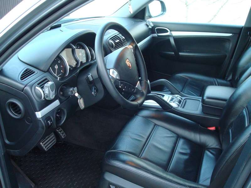 Fotografía de Limpieza de tapicería y tratamiento de cuero a un Porsche Cayenne: limpieza interior porsche cayenne 30