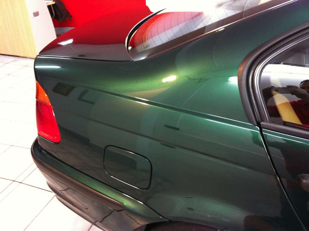 Fotografía de Pulido y recubrimiento cerámico a un BMW 320d: pulido y tratamiento ceramico bmw320d 33