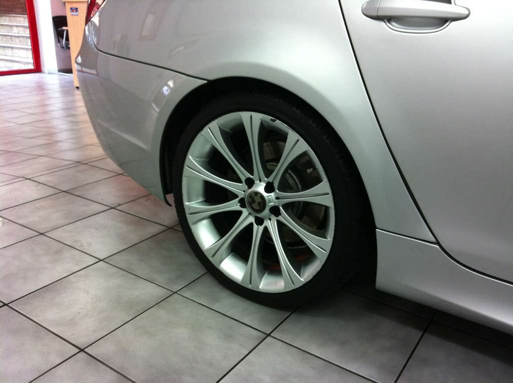 Fotografía de Puliendo, encerando y tratando el cuero de un BMW 530d: puliendo encerando y tratando el curso bmw 530d 23