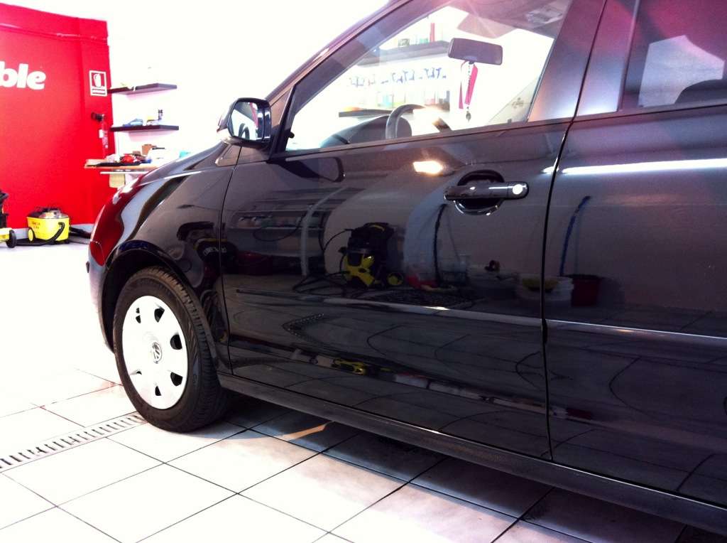 Fotografía de Aplicando CarPro Cquartz a Volkswagen Polo: vw polo cquartz 32